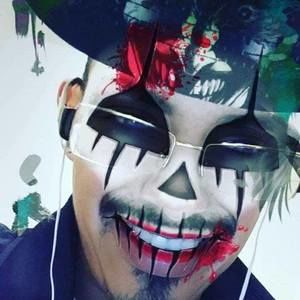 Meet your Posher, Gustavo